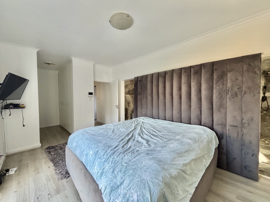 To Let 3 Bedroom Property for Rent in Parklands Western Cape